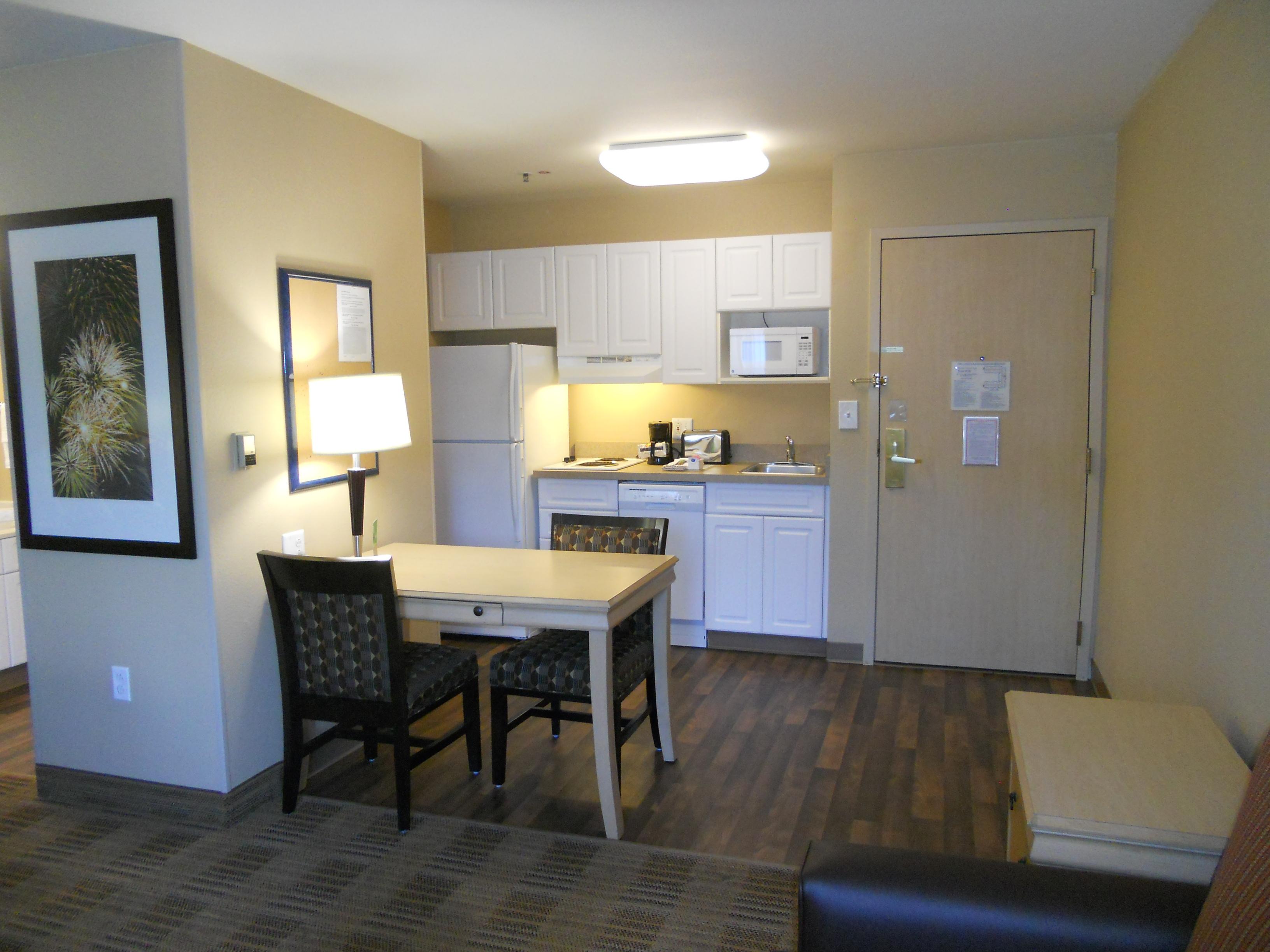 Extended Stay America Suites - Orlando - Convention Center - Universal Blvd Williamsburg Екстериор снимка