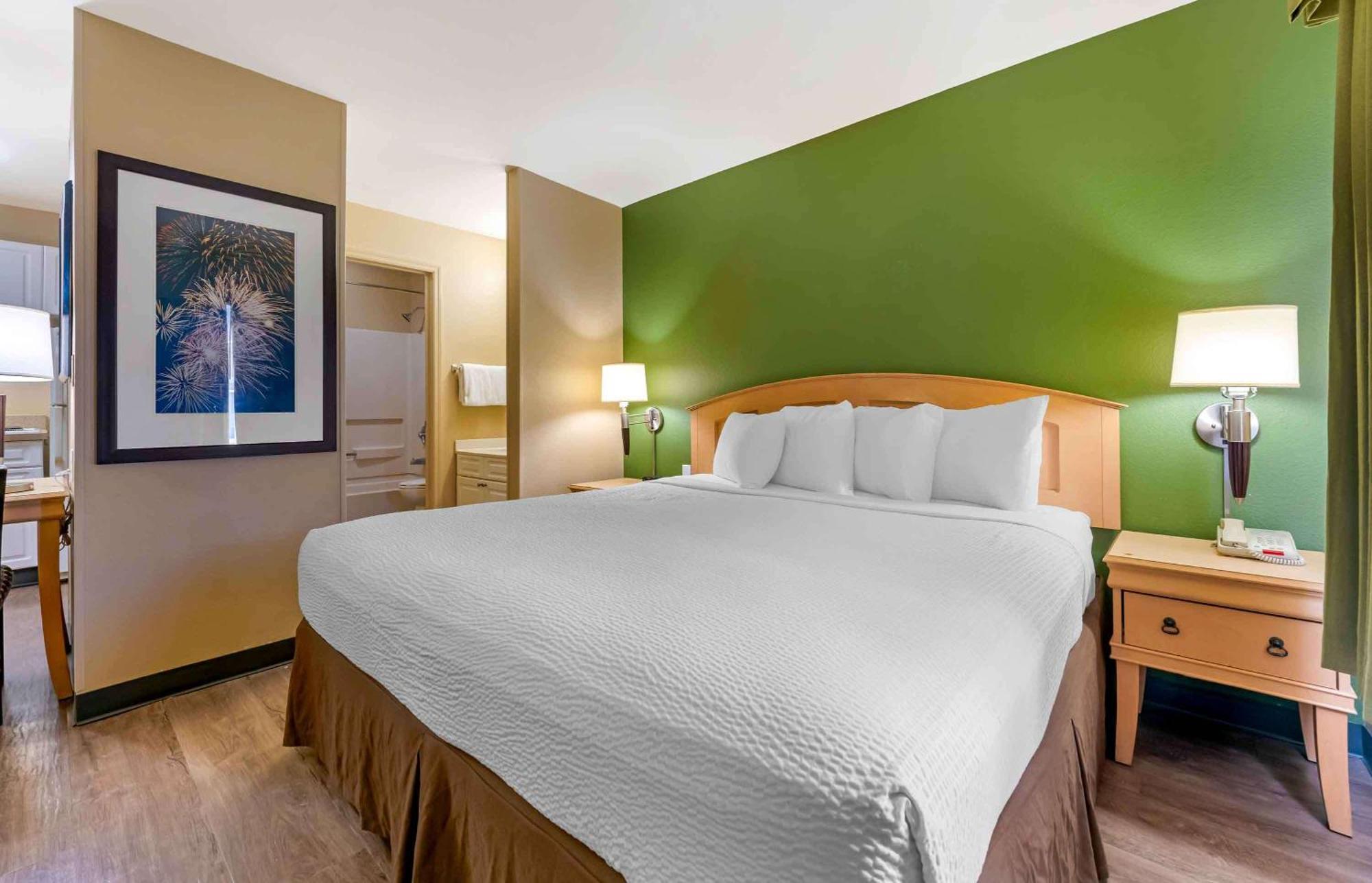 Extended Stay America Suites - Orlando - Convention Center - Universal Blvd Williamsburg Екстериор снимка